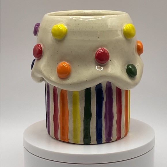 Candy Cupcake - Picture 2 of 3